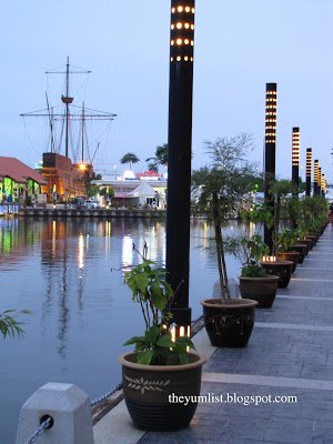 Casa del Rio, Melaka, Malacca, restaurant, steamboat, cafe