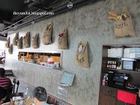 Red Beanbag, Solaris Dutamas, Publika, cafe, coffee, breakfast