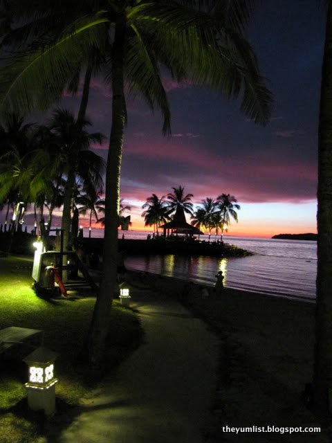 Sunset Bar, Shangri-La's Tanjung Aru Resort, Kota Kinabalu