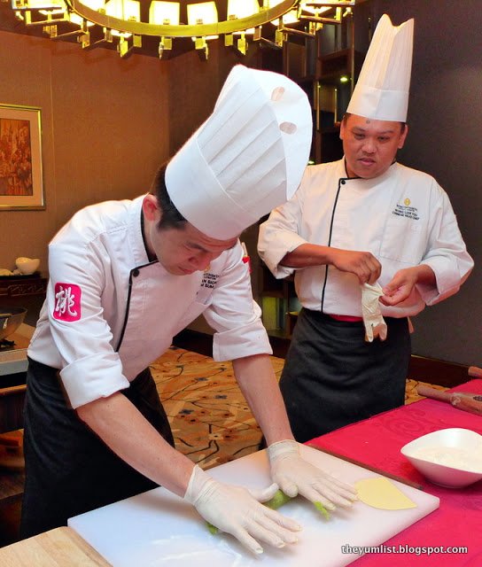 Mooncakes, OneSixFive, Tao, InterContinental Kuala Lumpur