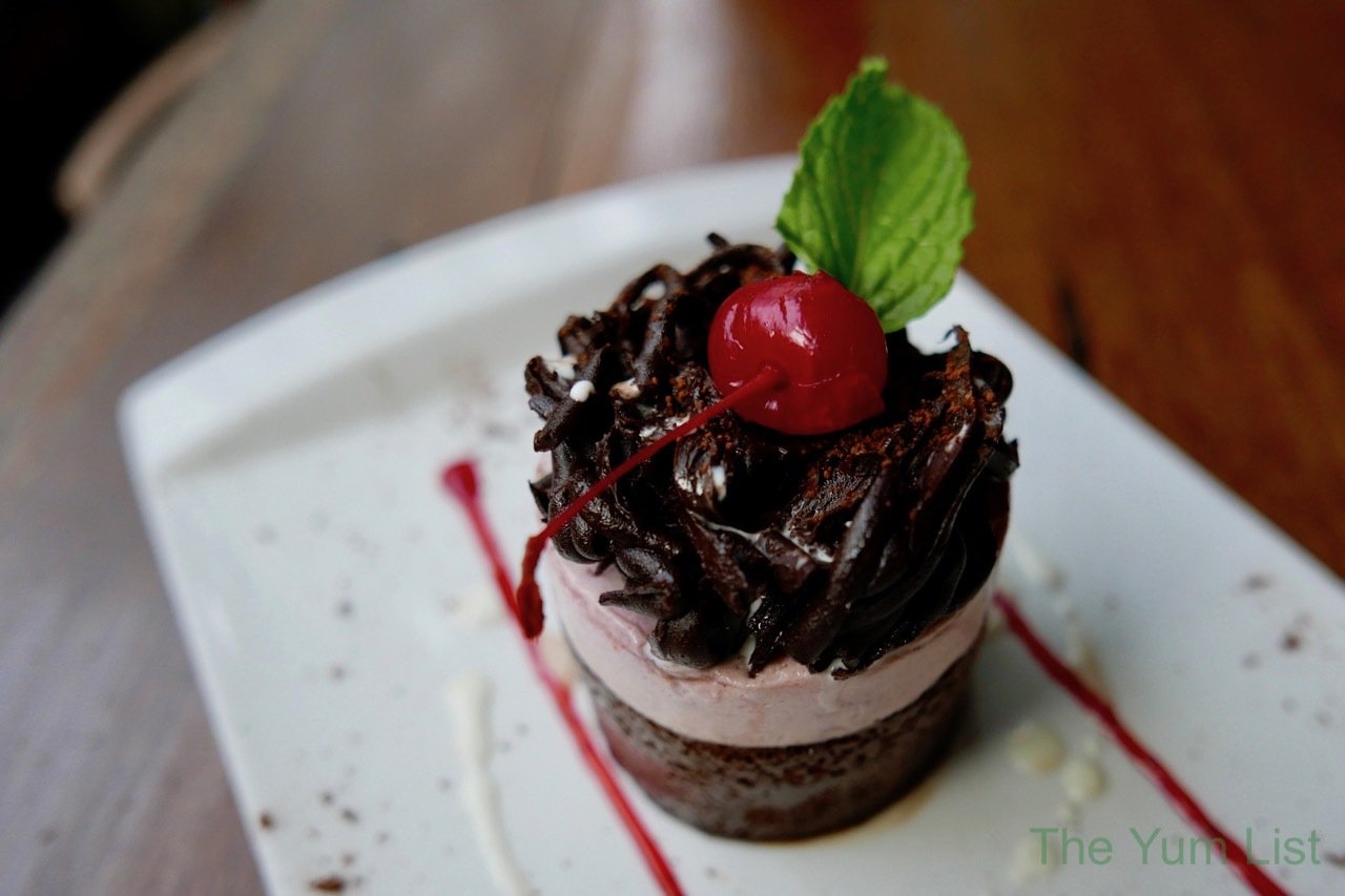 The Eighth Avenue, Bar & Restaurant Publika