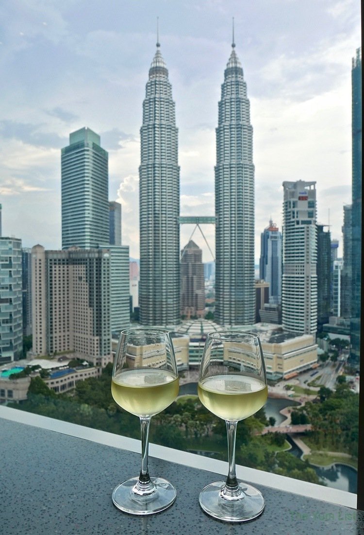 kuala lumpur traders hotel