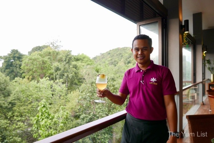 Wan Muhamad Riezal Bartender Langkawi