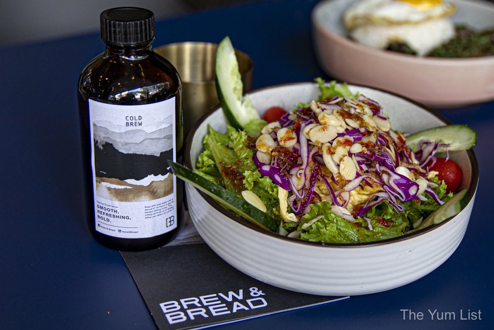 Cafe KLCC Thai Telur salad bowl and cold brew coffee