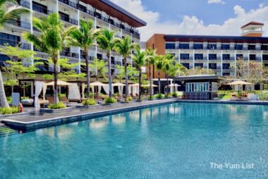 Splash - Poolside Dining