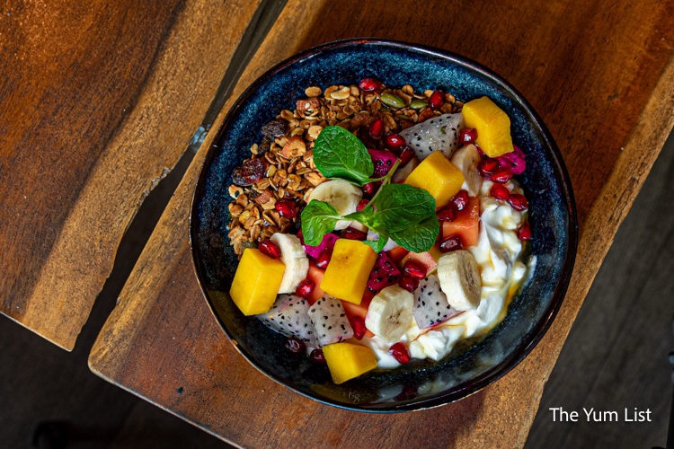 Brunch Damansara Heights Huckleberry Granola and Yoghurt Bowl