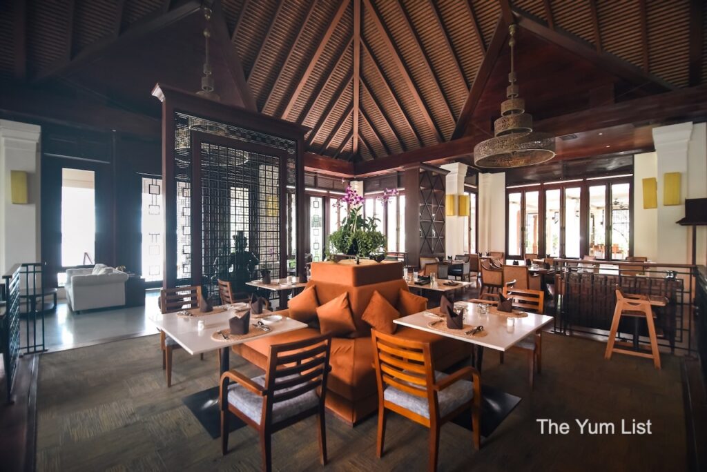 Chi Restaurant Anantara Siem Reap Dining Area