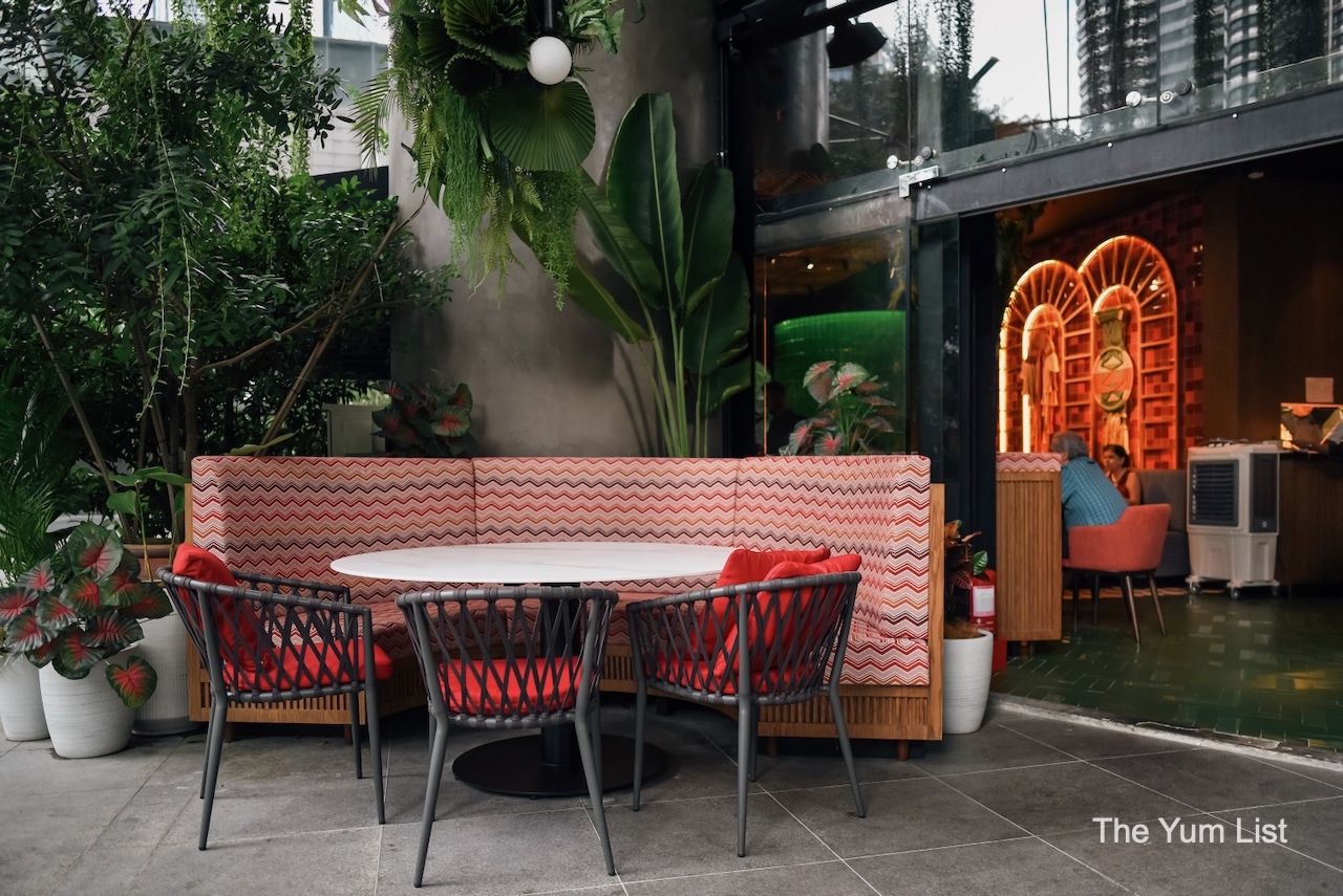 Alfresco Dining Tables - Rooftop of Avenue K