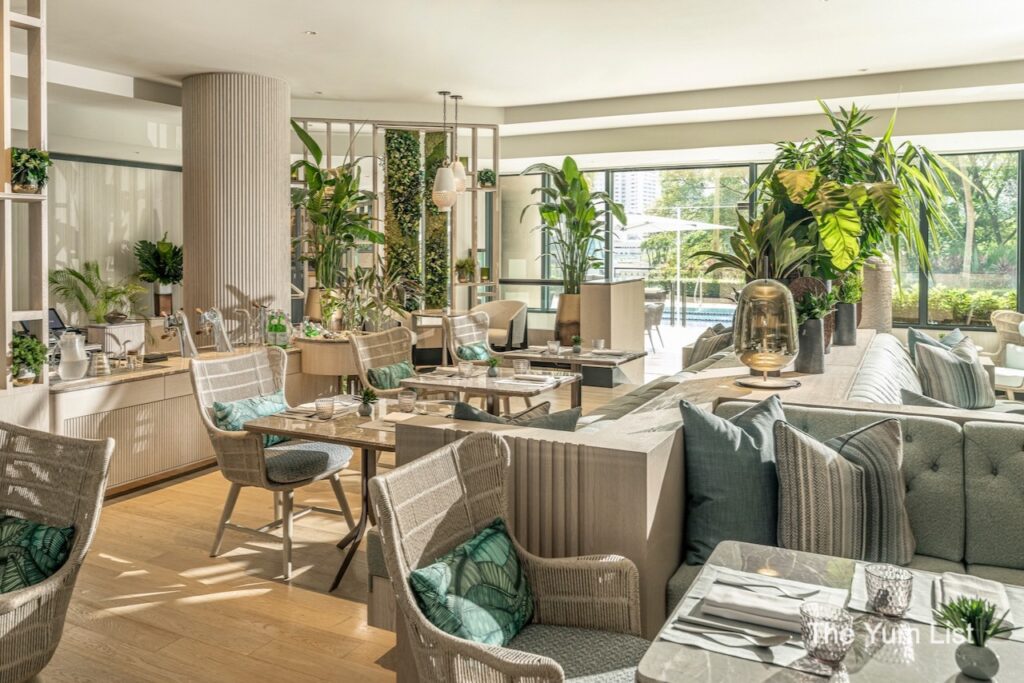 Four Seasons Hotel Singapore