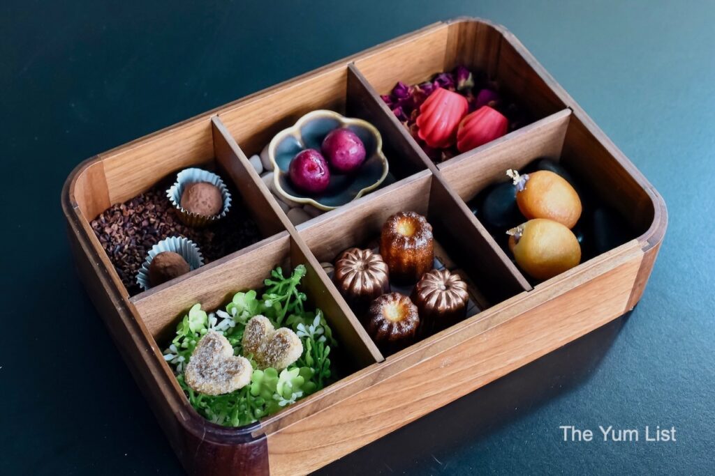Petit Four