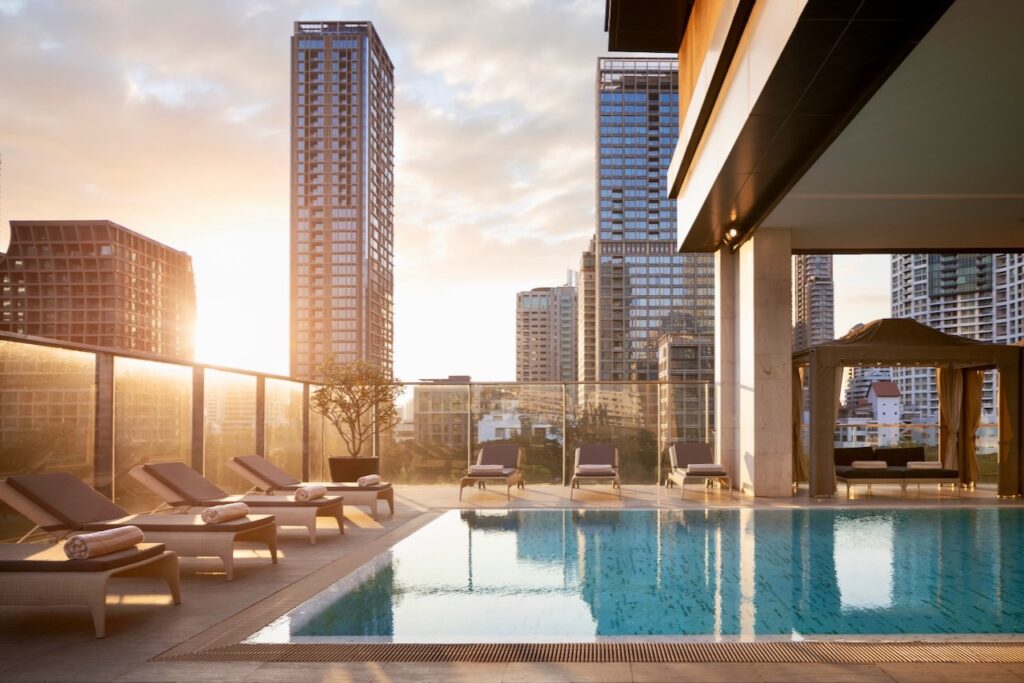 Oriental Residence Bangkok Pool