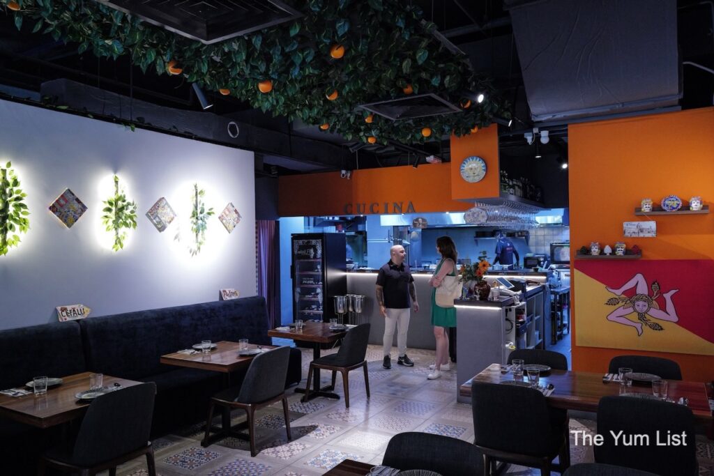 Emilio Cibo e Vino Glo Damansara Dining Area