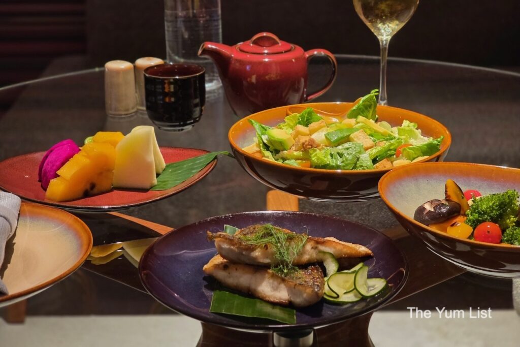 Where to stay in KK Room Service