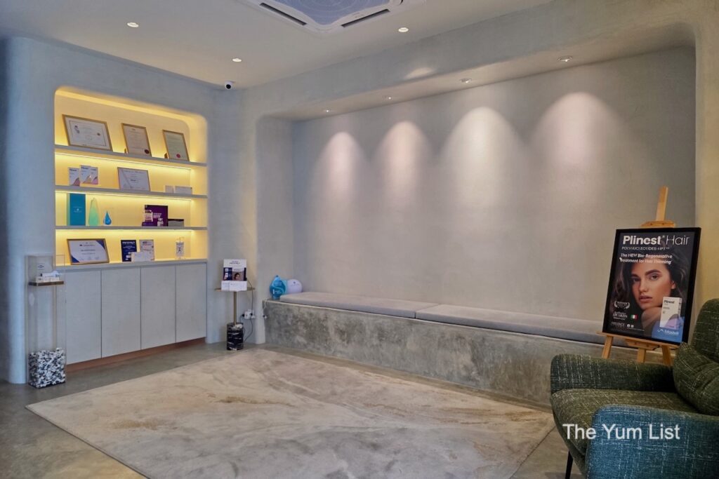 Astria Clinic Reception