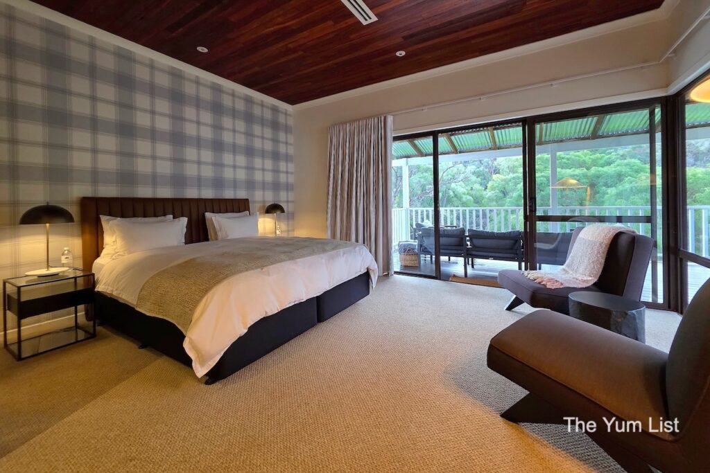 The Homestead Bedroom - Ampersand Estates