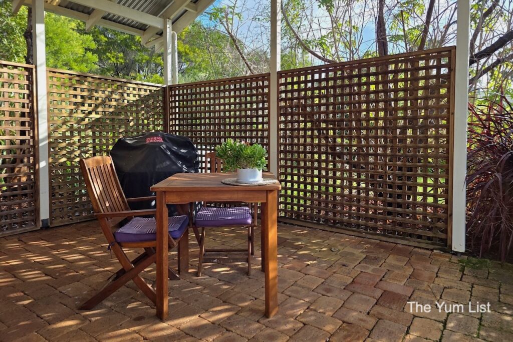 Covered Patio with Barbecue