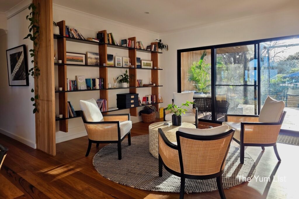 Library & Communal Area