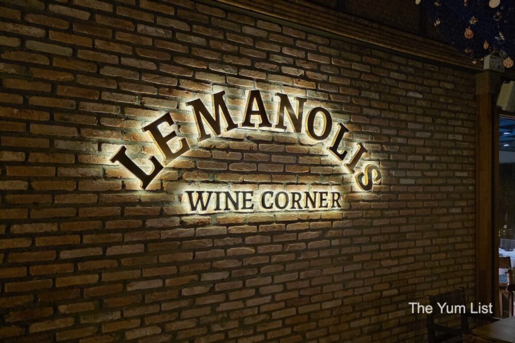 Le Manolis Wine Cellar, Sihanoukville