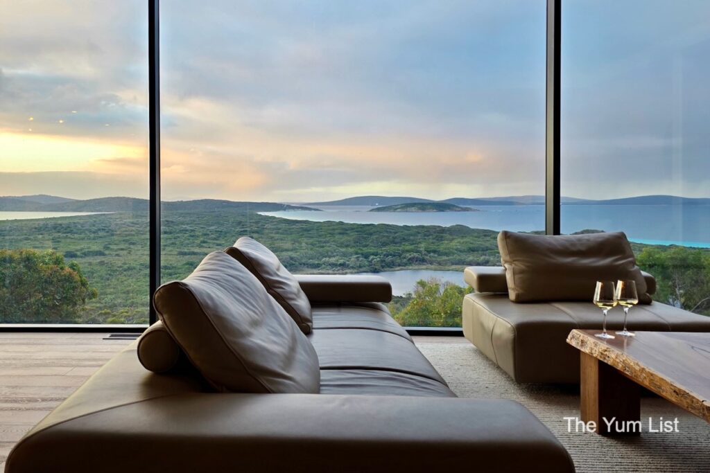 Latitude 35°5 - Luxury Holiday House, Albany