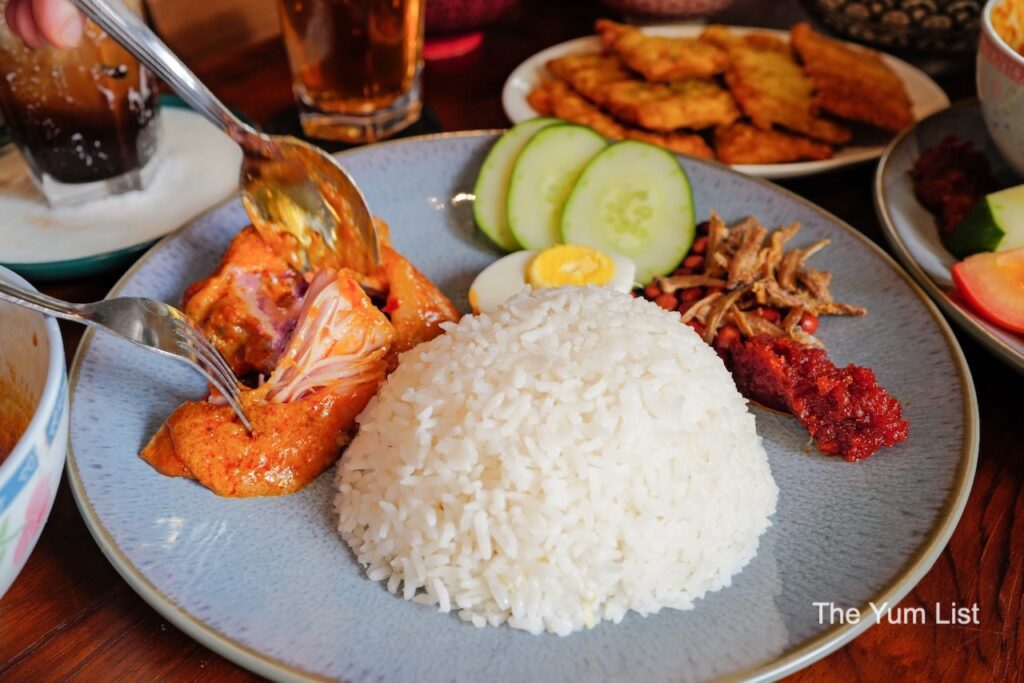 Nasi Lemak Ayam Kuah Berempah